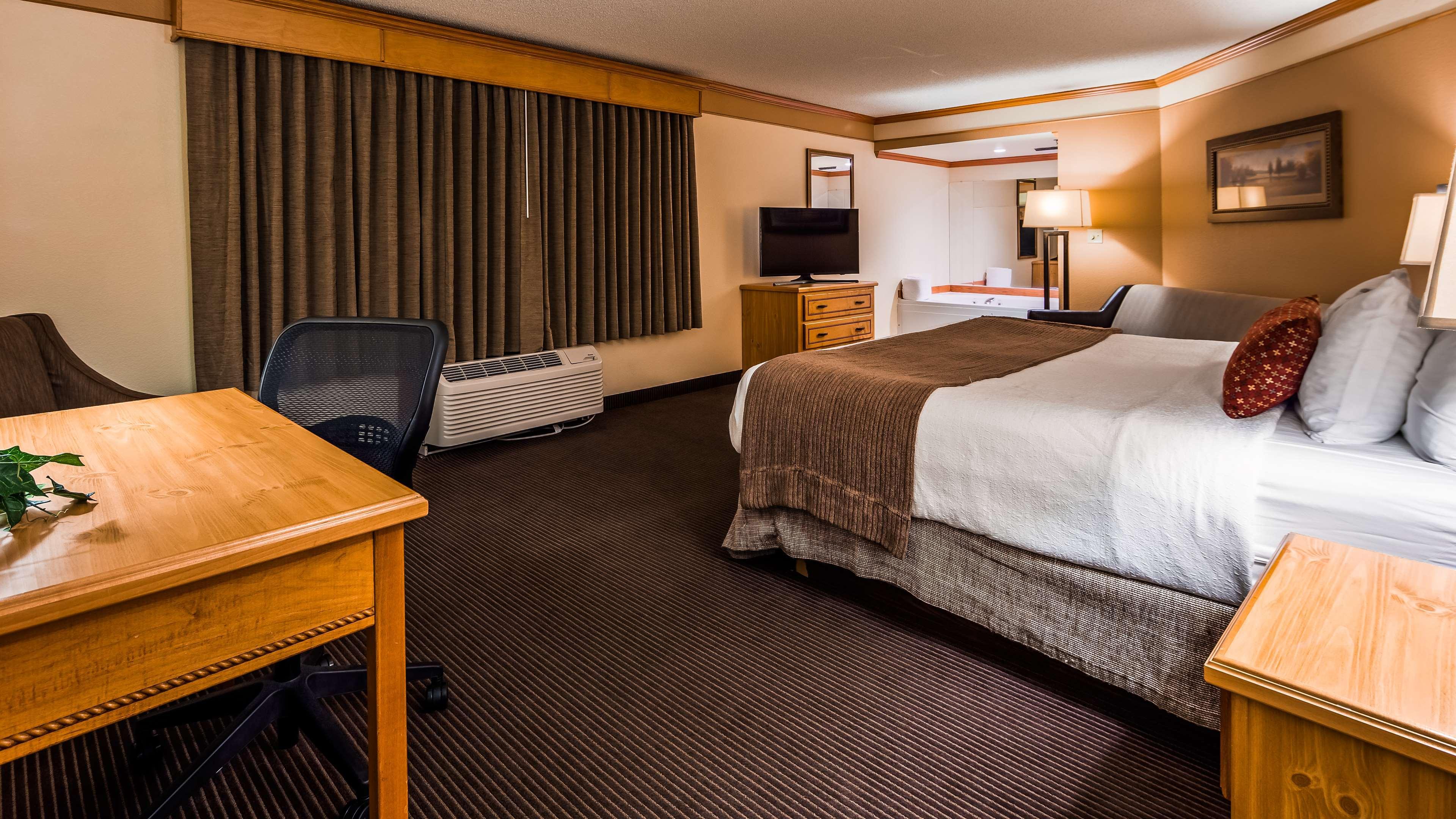 Best Western Plus Sidney Lodge Bagian luar foto
