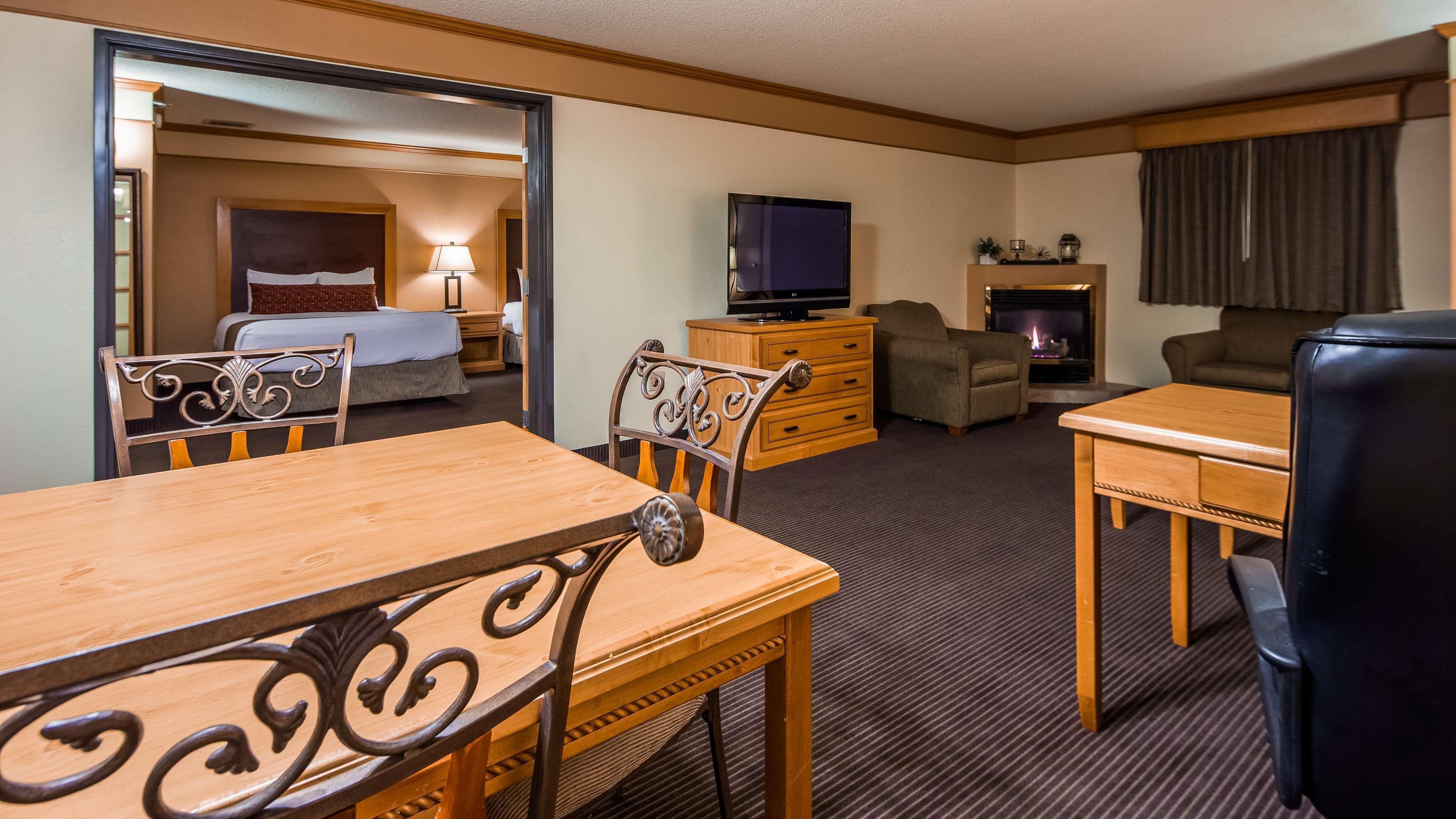Best Western Plus Sidney Lodge Bagian luar foto