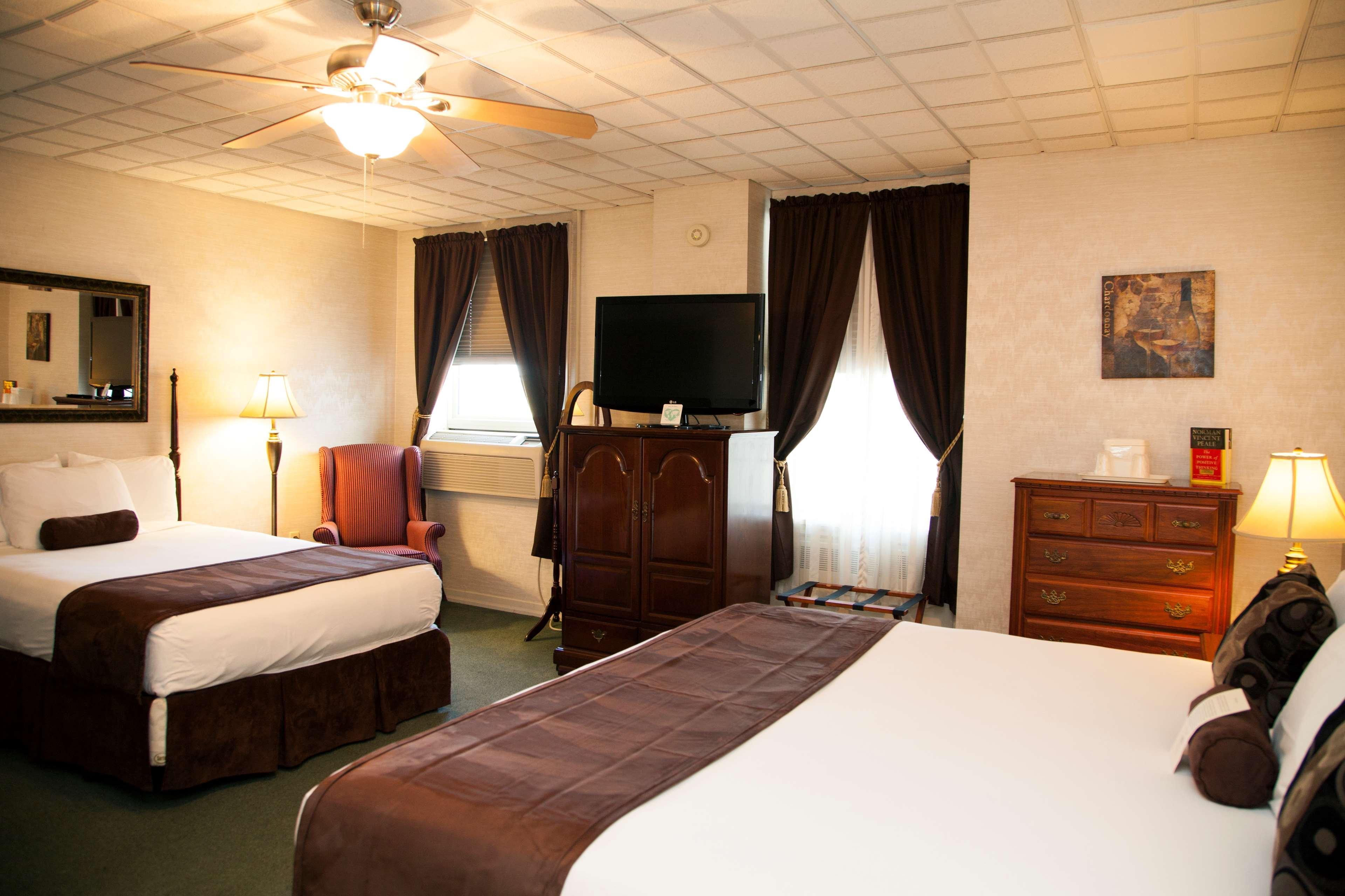 Best Western Plus Sidney Lodge Bagian luar foto