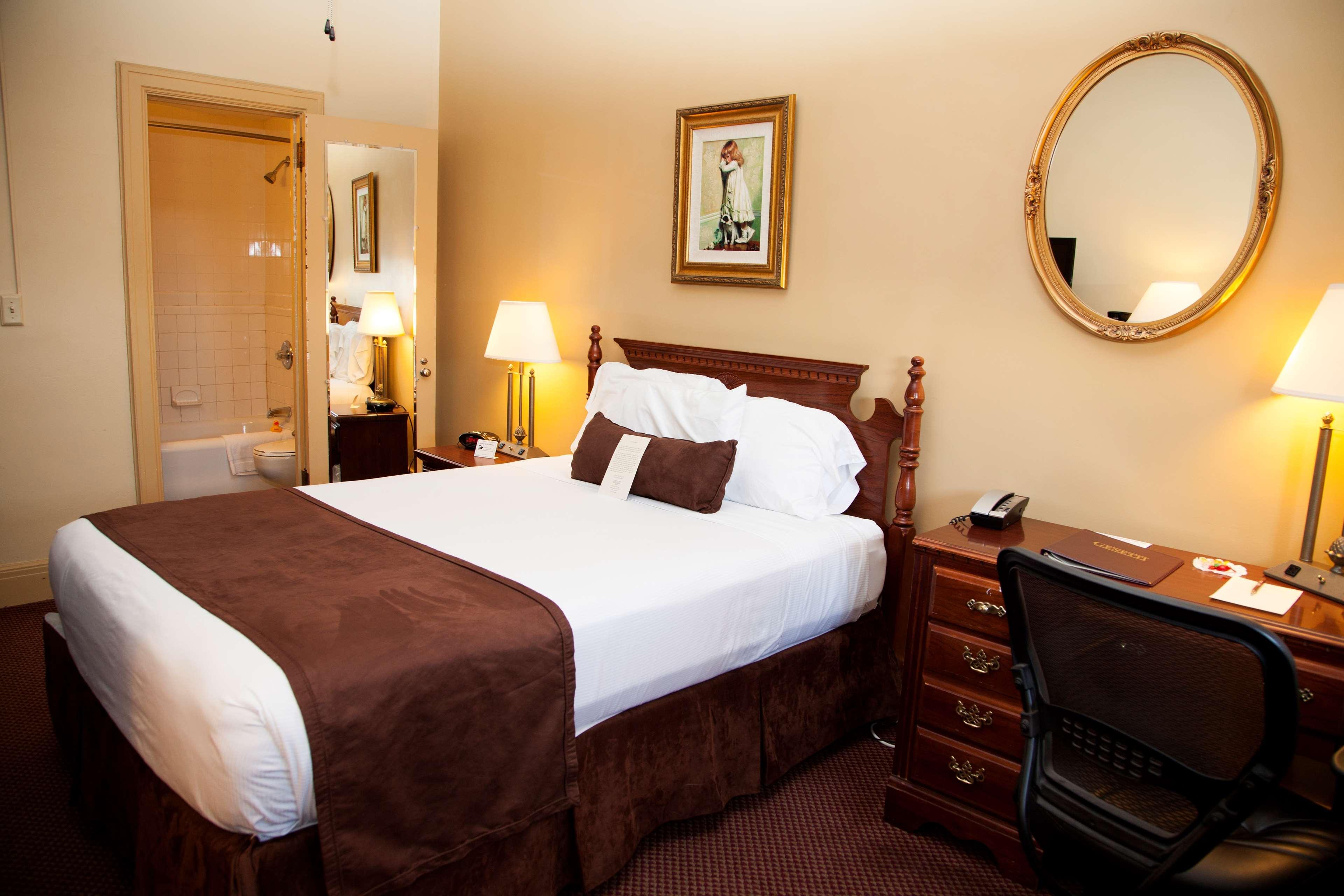 Best Western Plus Sidney Lodge Bagian luar foto