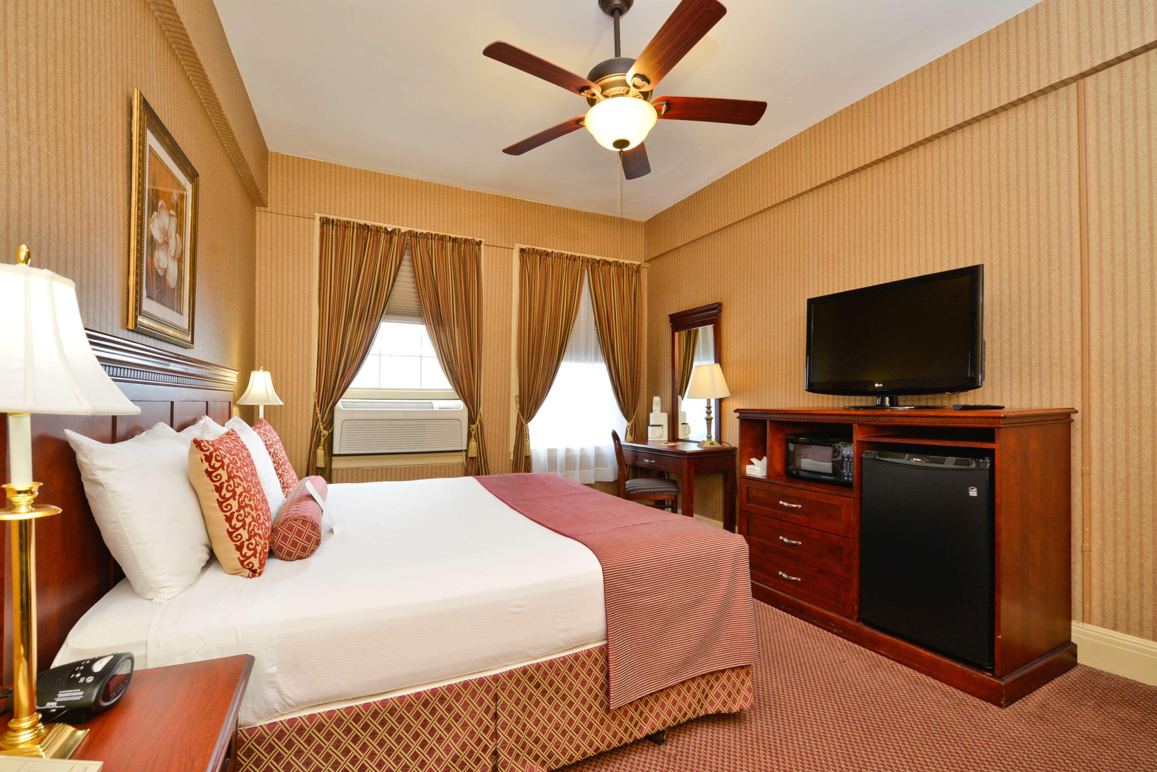 Best Western Plus Sidney Lodge Bagian luar foto