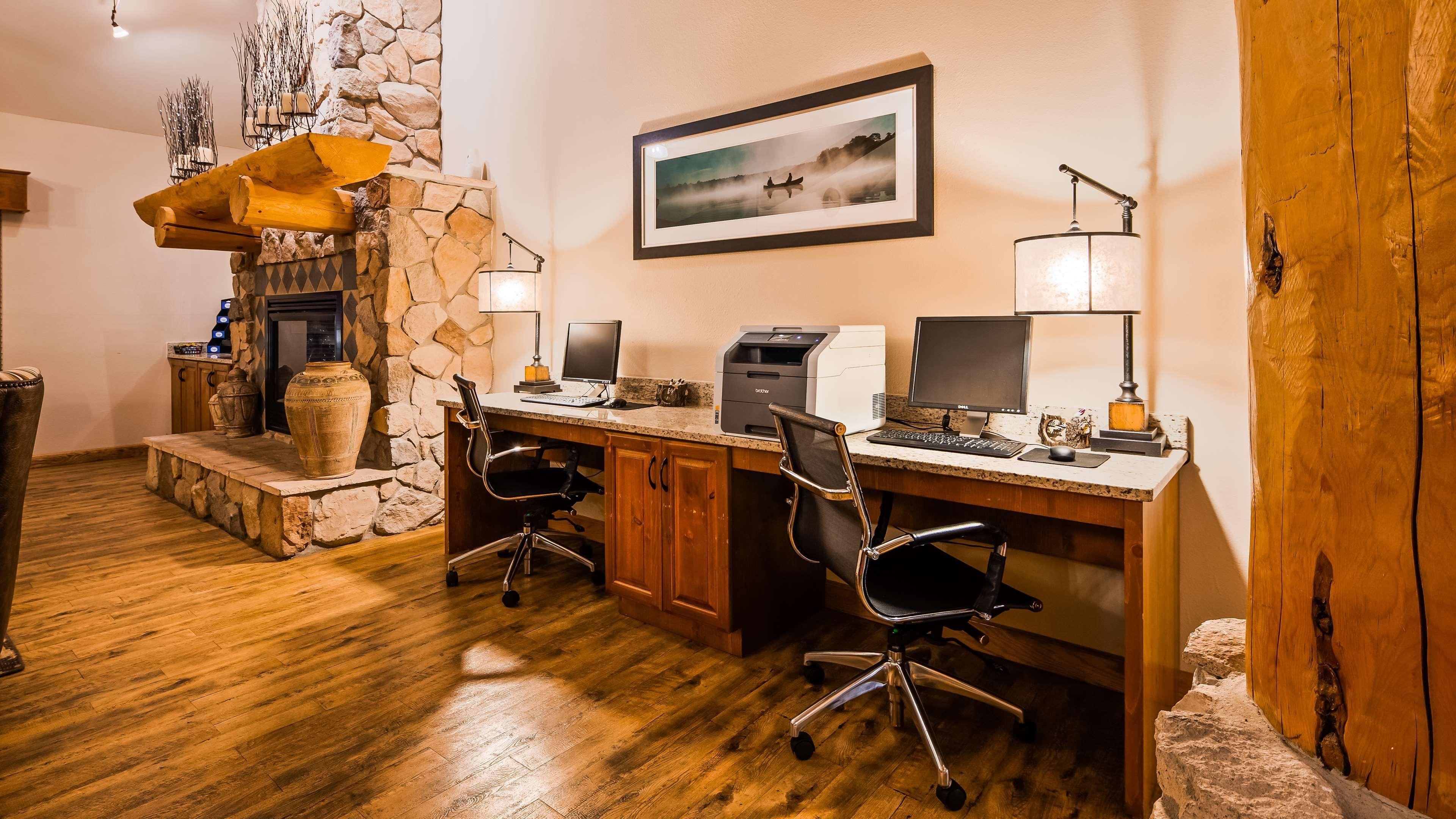 Best Western Plus Sidney Lodge Bagian luar foto